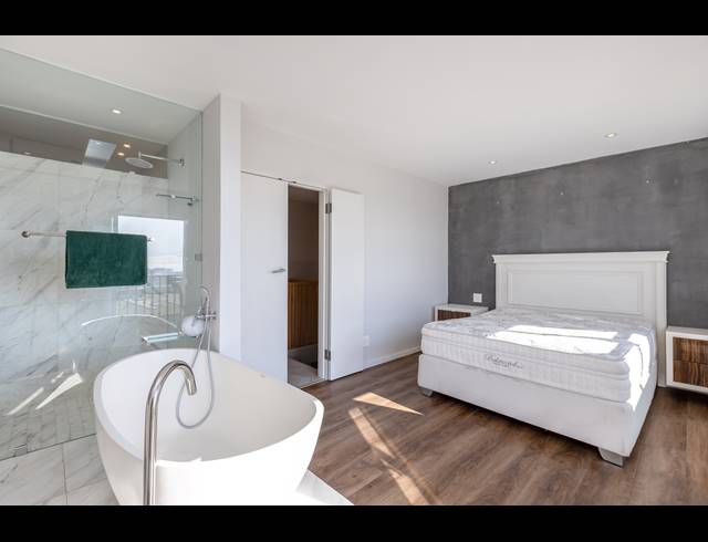 3 BEDROOM APARTMENT TO LET IN DE WATERKANT